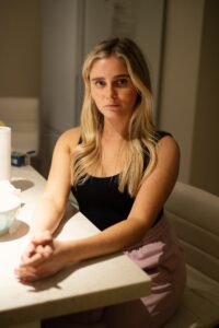 Kelsie Lampard in Flunk