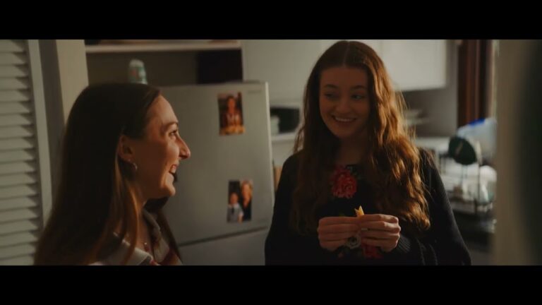 Kerri & Beth flirt in the kitchen – clip from Flunk Season 7