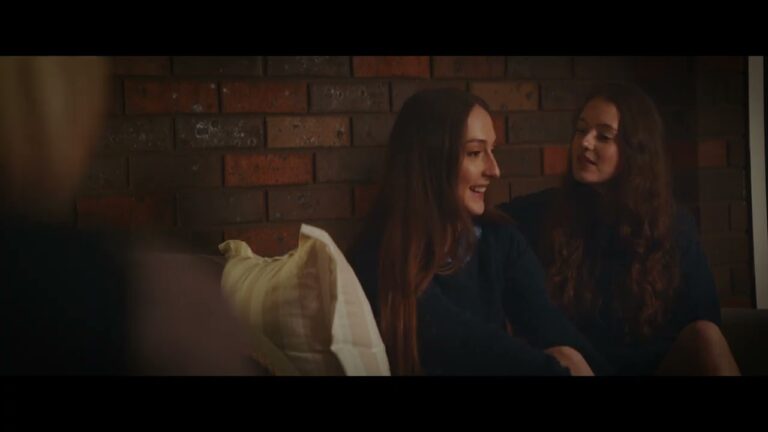 Kerri’s nervous around her girlfriend’s mum