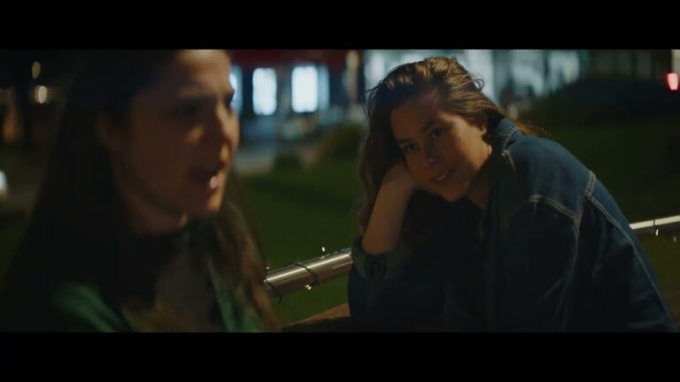 Hung Up on Her Ex – Clip from The Girl That Got Away (2025)